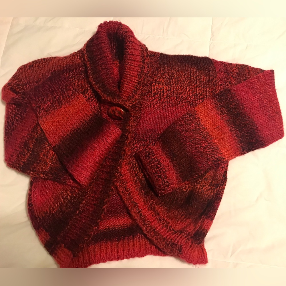 Hand knit cropped cardigan Medium/large. Red/burgundy